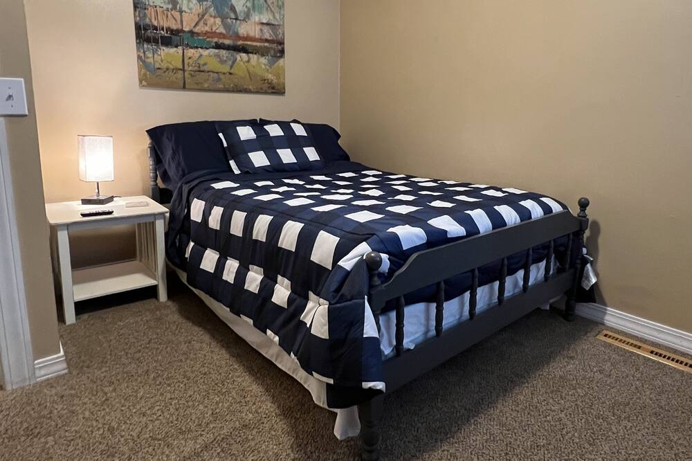 Photo of Bedroom in Rogersville