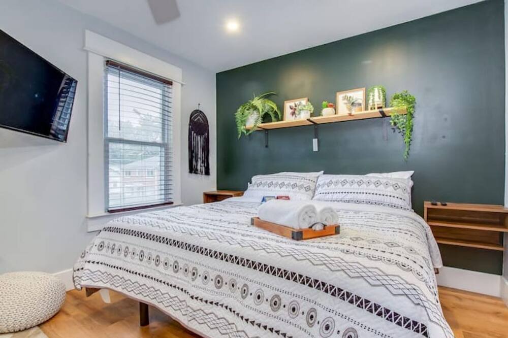 Photo of Bedroom in Beechmont