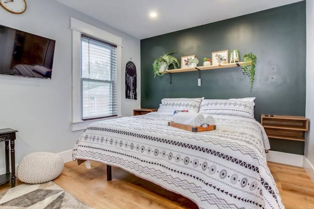 Photo of Bedroom in Beechmont