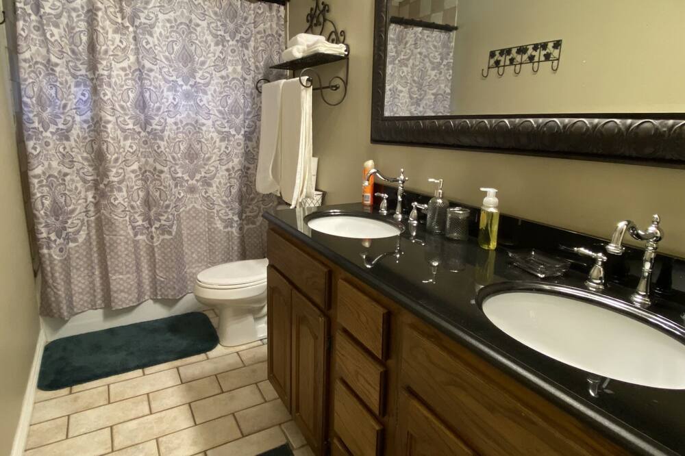Photo of Bathroom in Mead