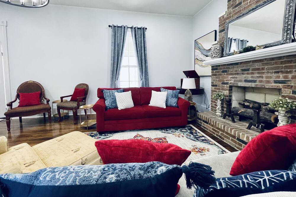 Photo of Livingroom in Olive Branch