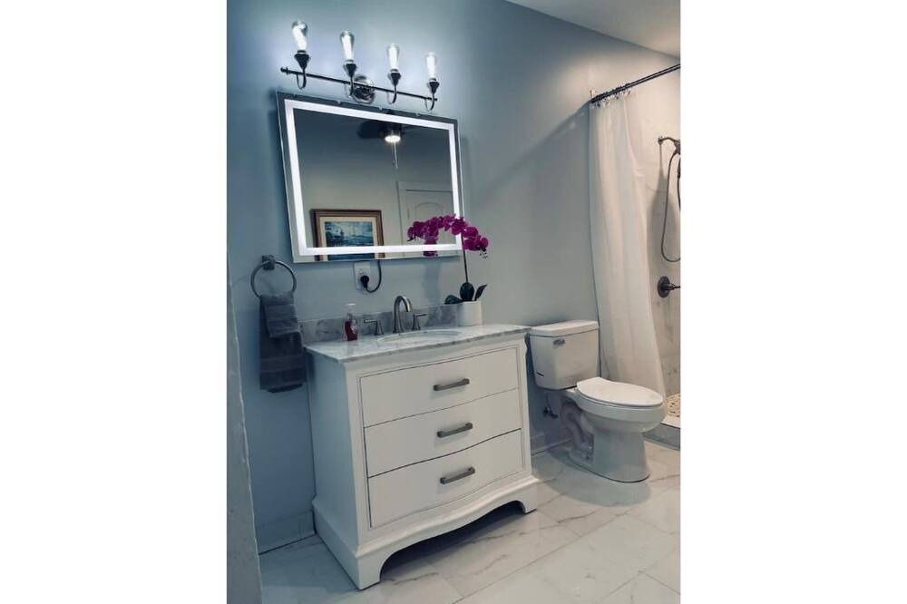 Photo of Bathroom in Olive Branch