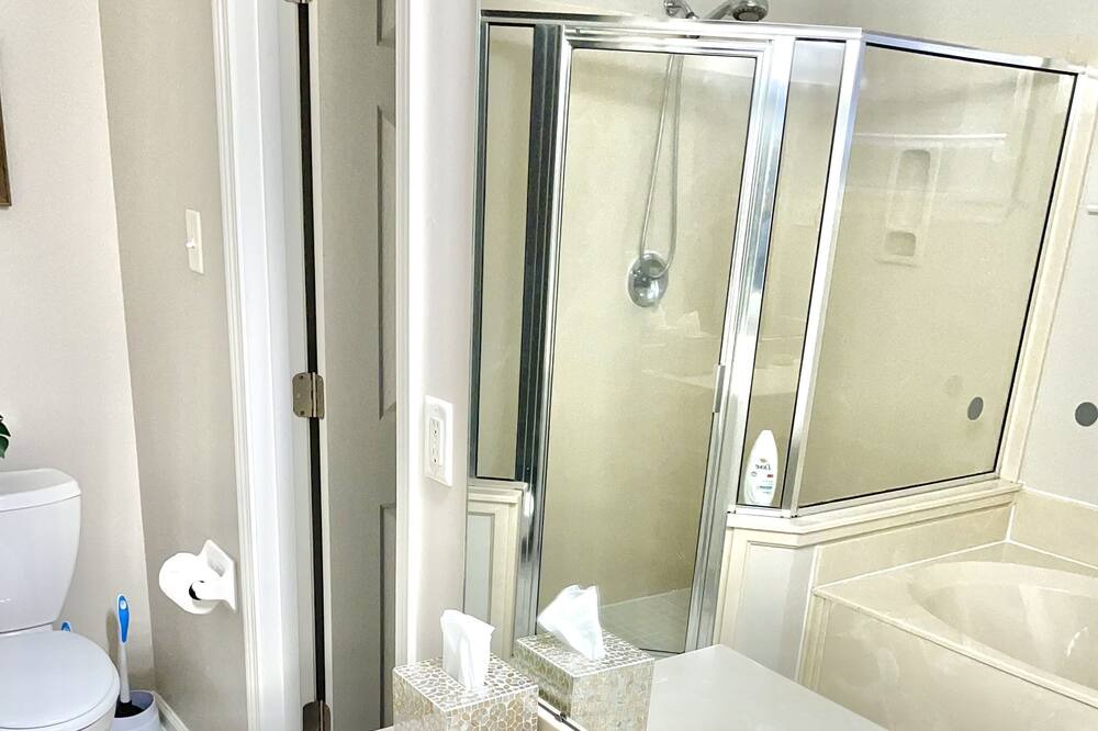Photo of Bathroom in Ellendale