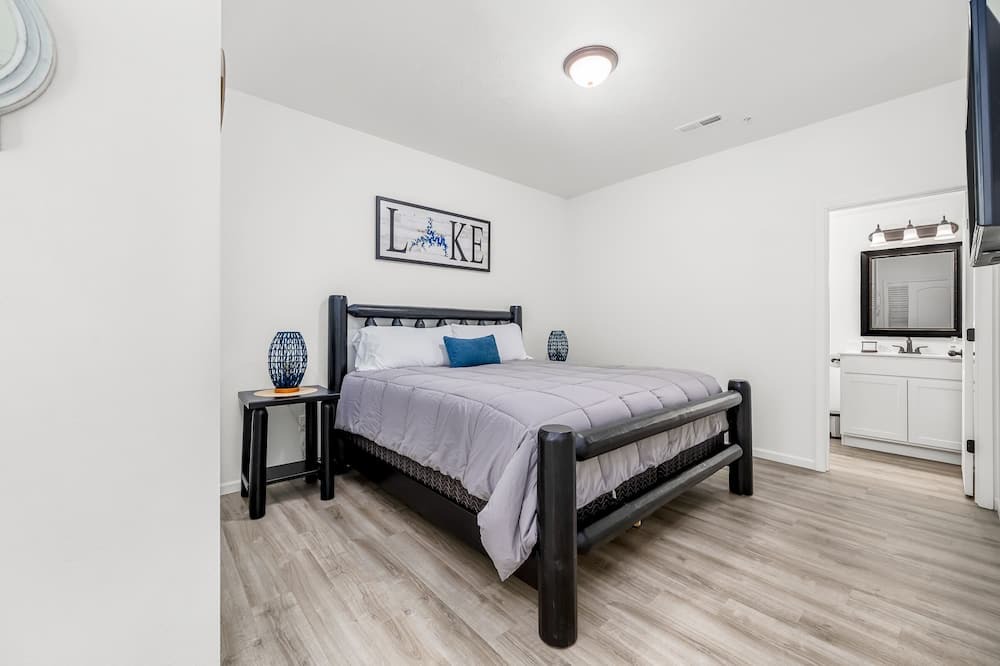 Photo of Bedroom in Lampe