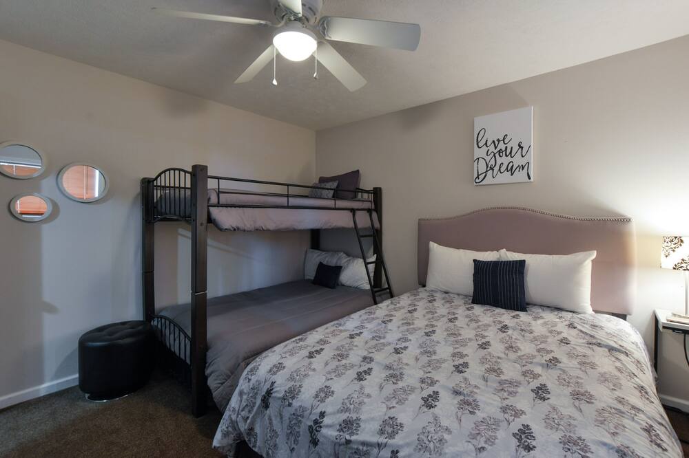 Photo of Bedroom in Notch Estates