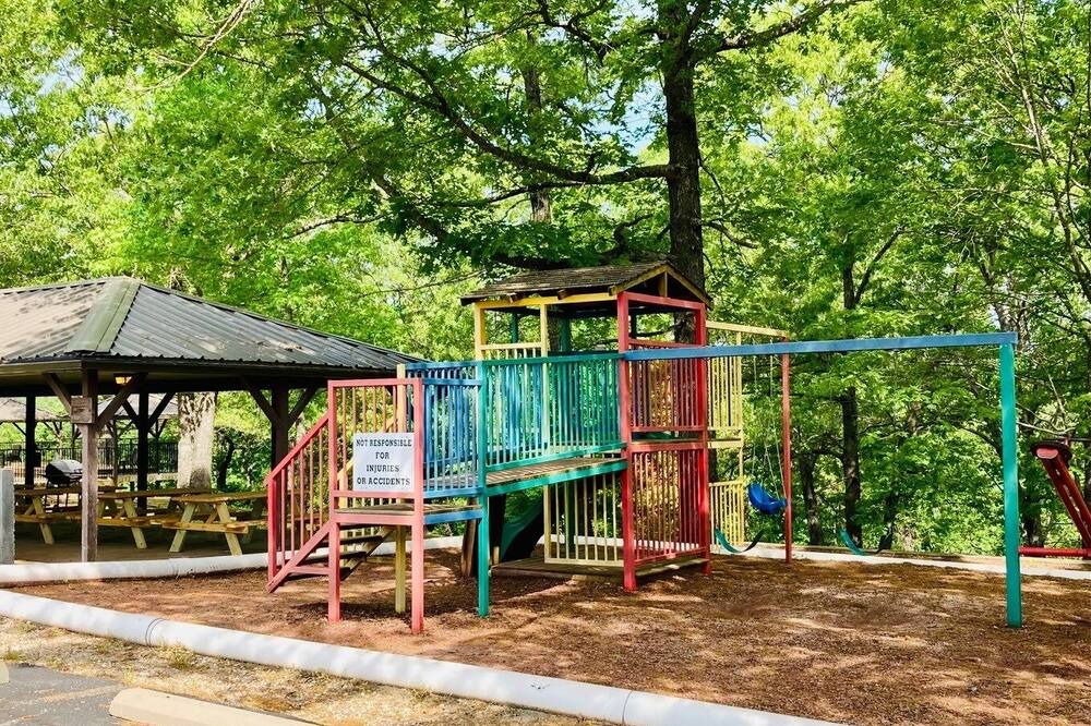 Photo of Others in Notch Estates