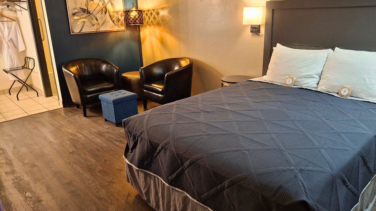 Photo of Bedroom in Branson West