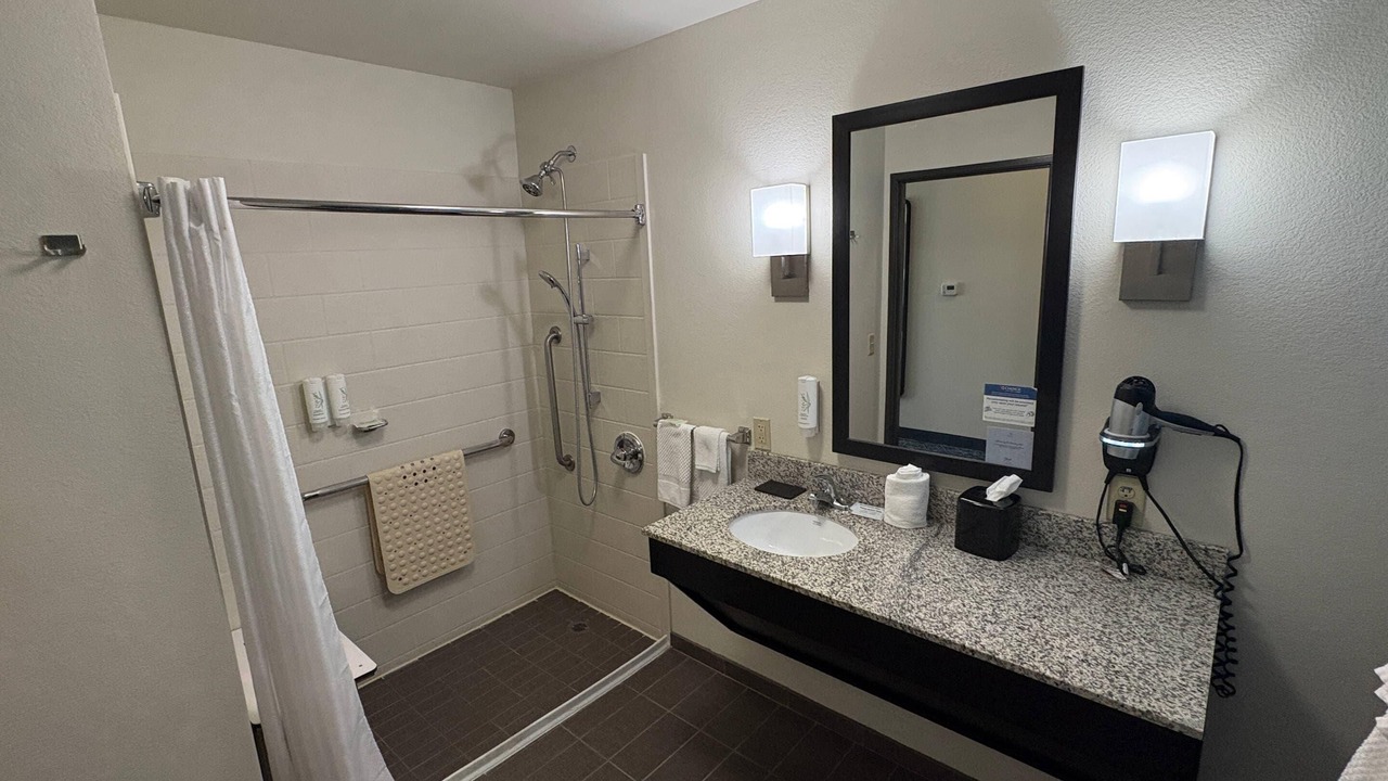 Photo of Bedroom in Fort Scott