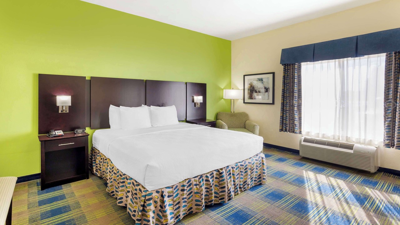 Photo of Bedroom in Pratt