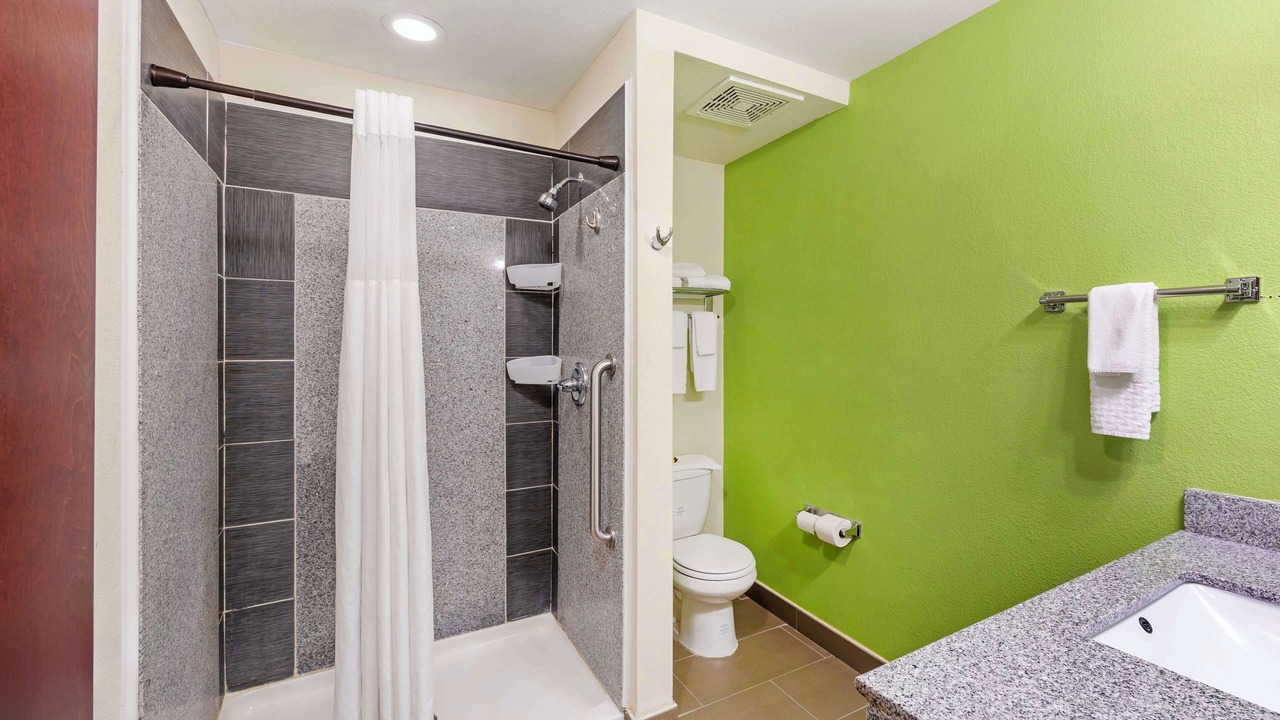 Photo of Bathroom in Pratt