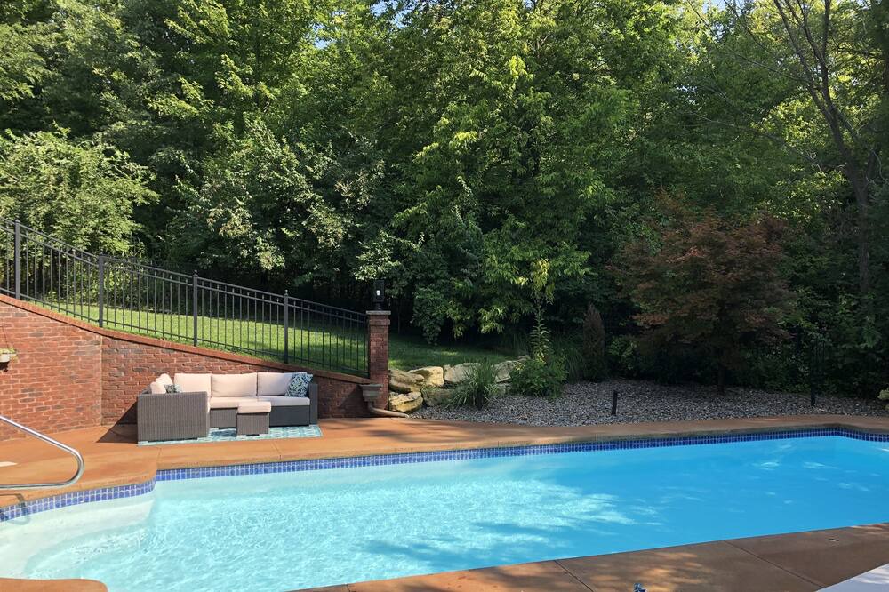 Photo of Outdoor in Shakes Run