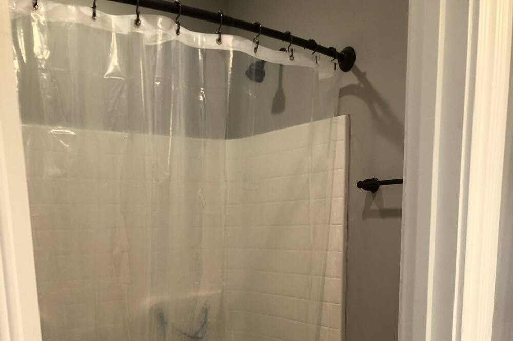 Photo of Bathroom in Shakes Run