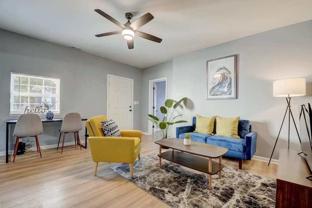 Photo of Livingroom in Merriwether