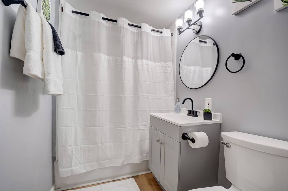 Photo of Bathroom in Merriwether