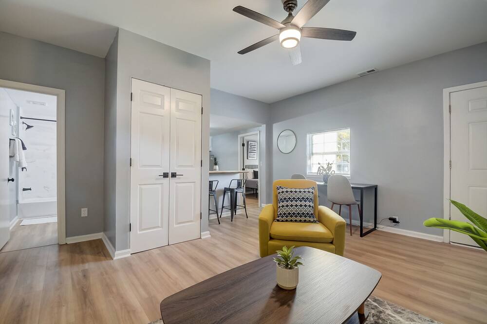 Photo of Livingroom in Merriwether