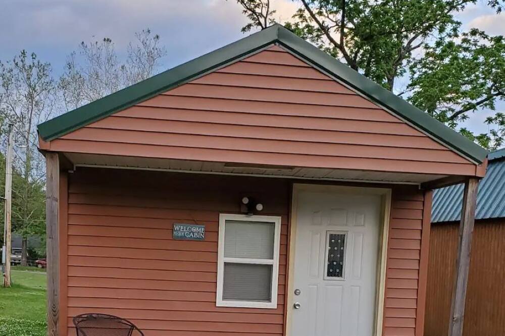 Photo of Outdoor in Alton