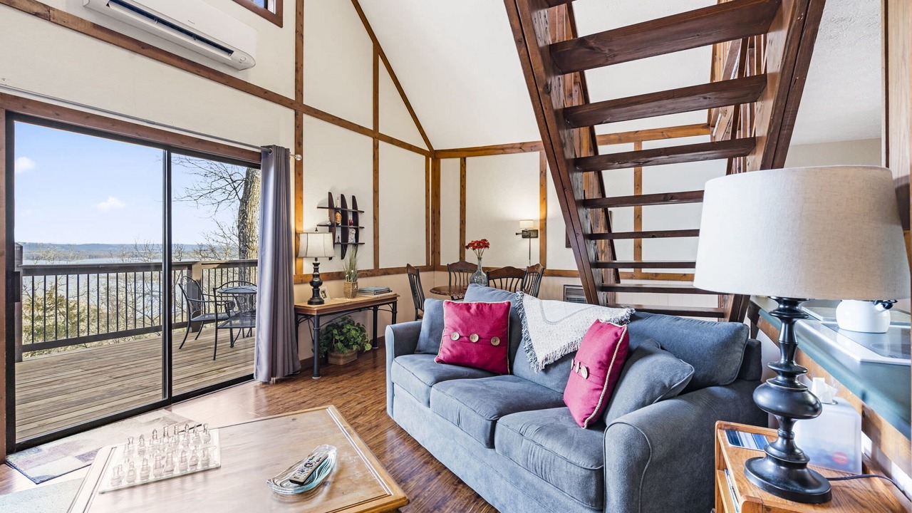 Photo of Livingroom in Branson West