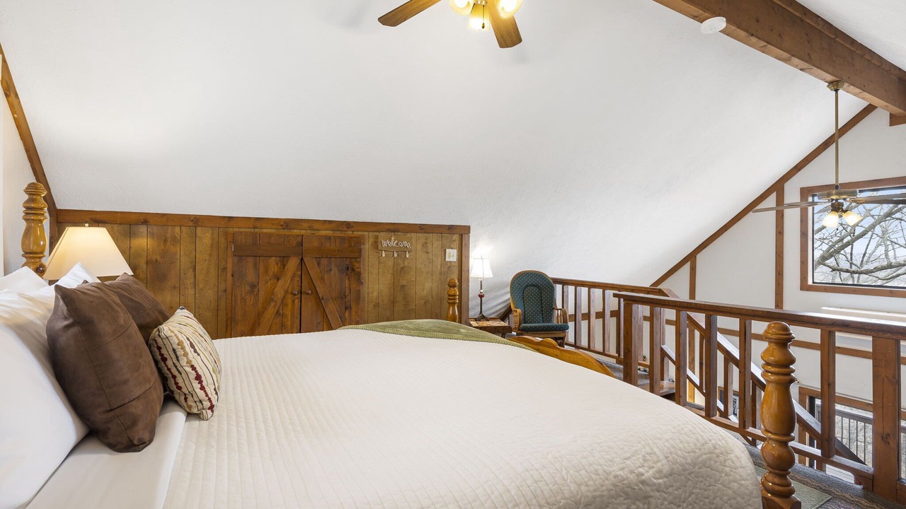 Photo of Livingroom in Branson West