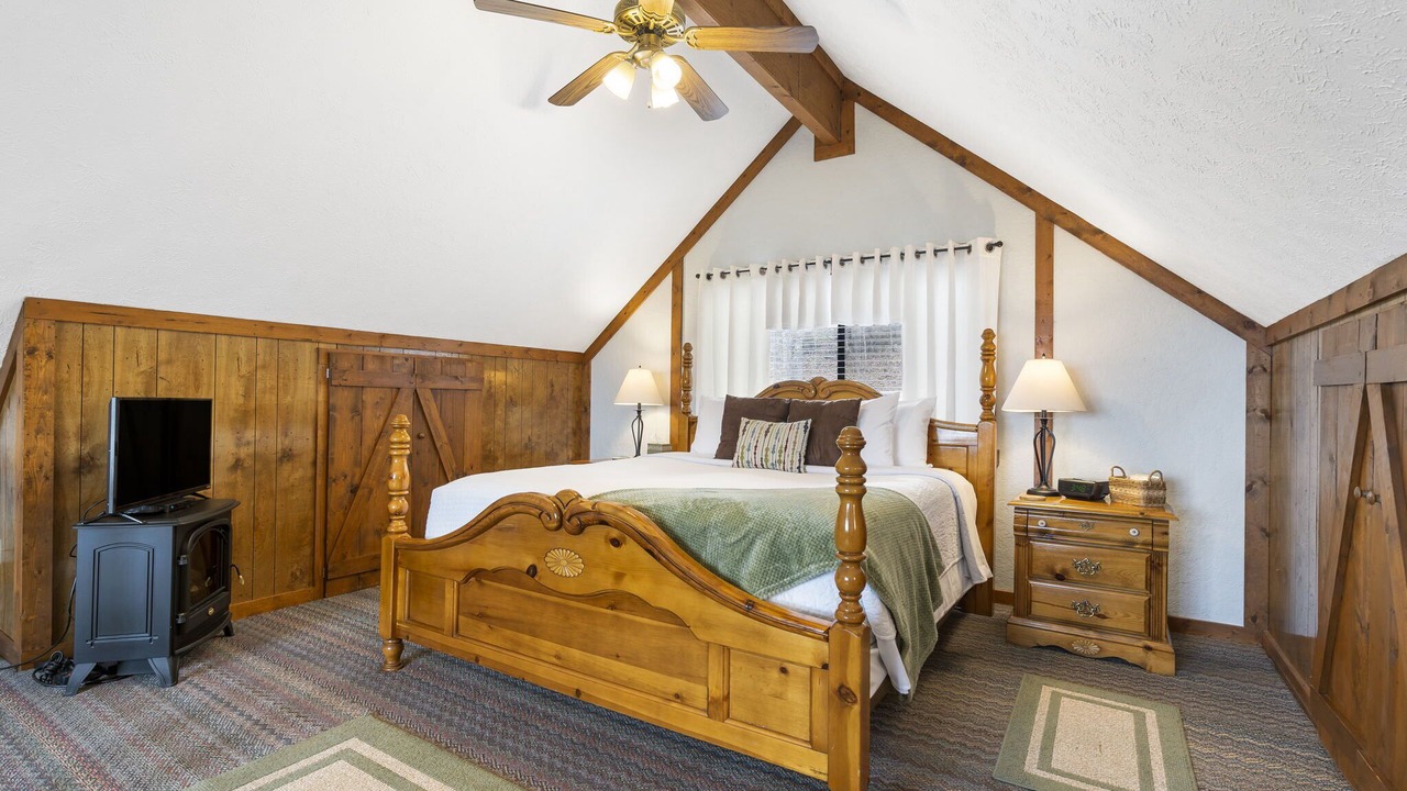 Photo of Livingroom in Branson West