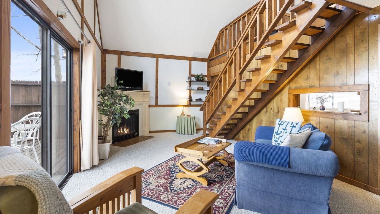 Photo of Livingroom in Branson West