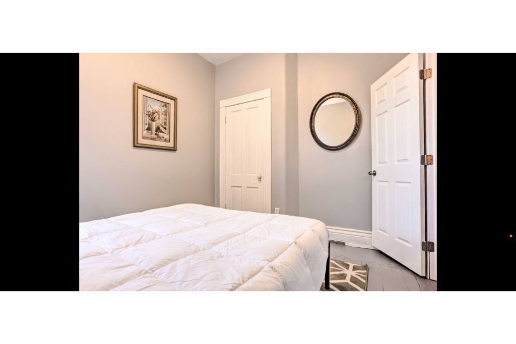 Photo of Bedroom in Shelby Park