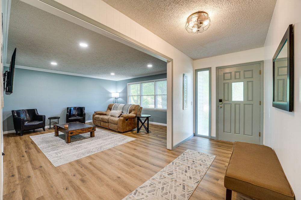 Photo of Bedroom in Shell Knob