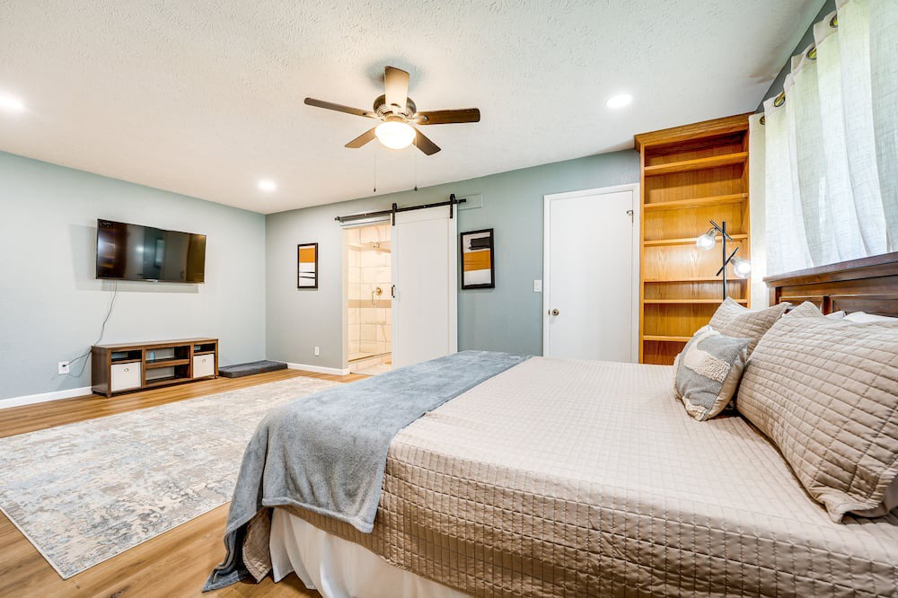 Photo of Bedroom in Shell Knob
