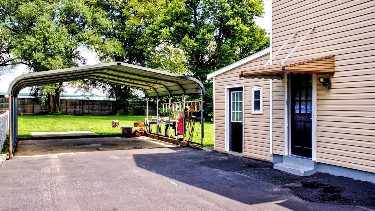 Photo of Outdoor in Buechel