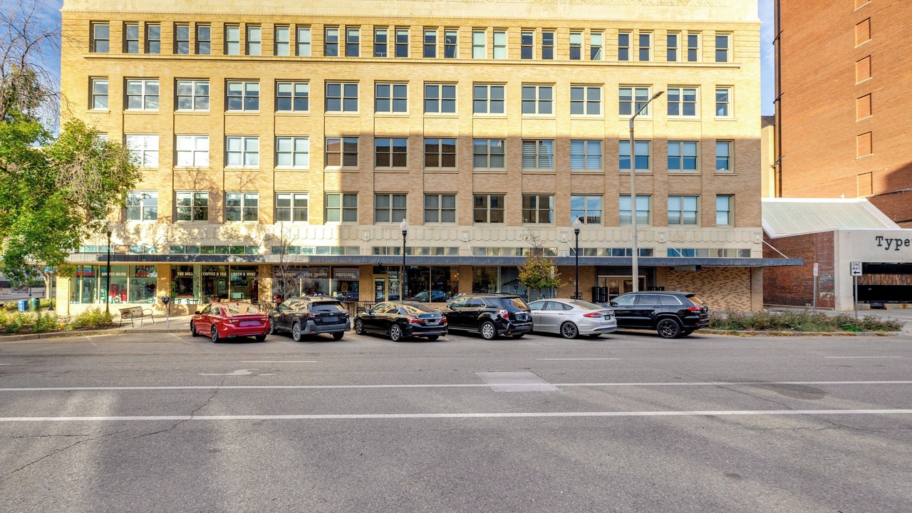 Photo of Others in Downtown Lincoln