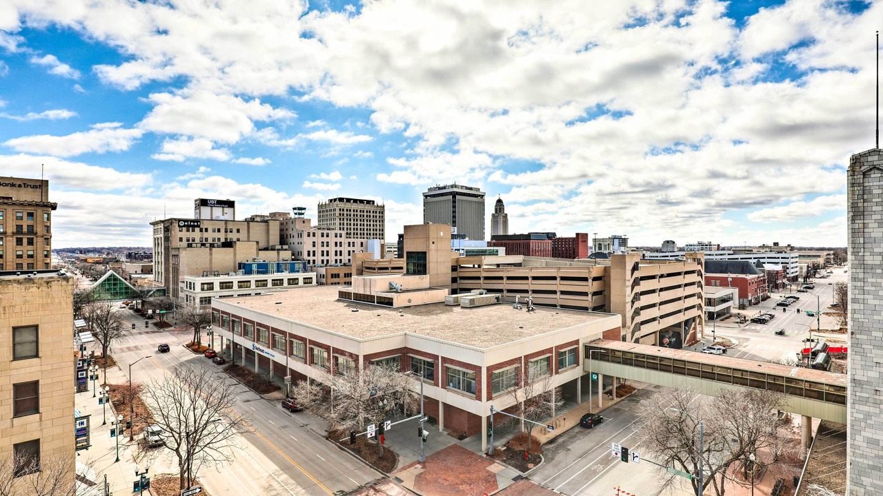 Photo of Others in Downtown Lincoln