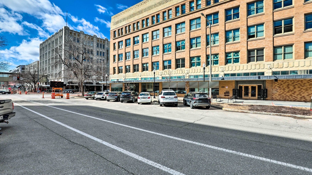 Photo of Others in Downtown Lincoln
