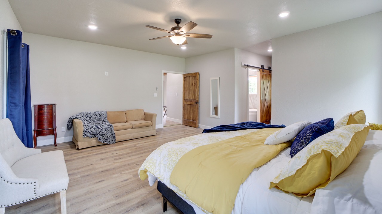 Photo of Bedroom in Checotah