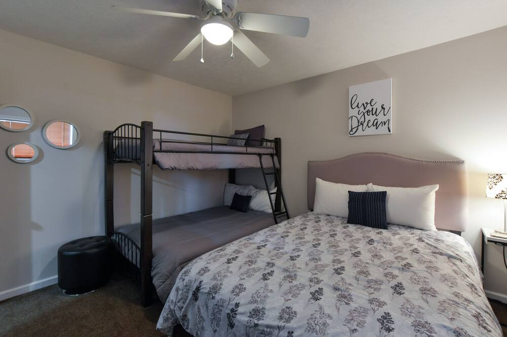 Photo of Bedroom in Notch Estates