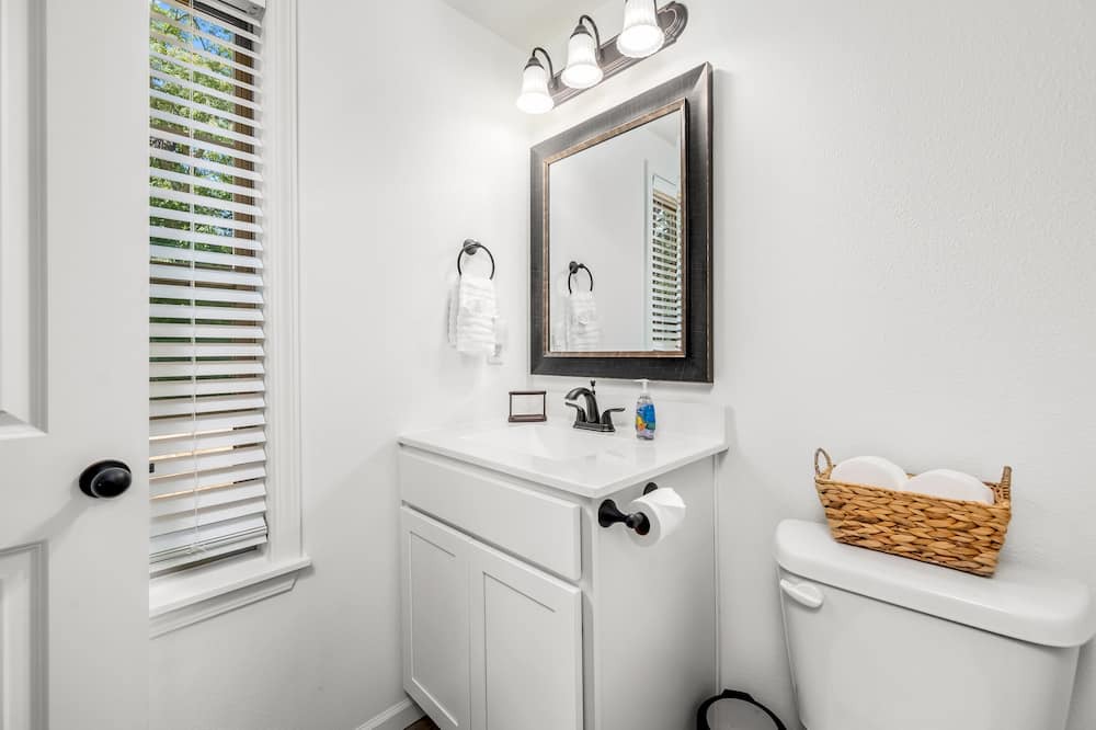 Photo of Bathroom in Shell Knob