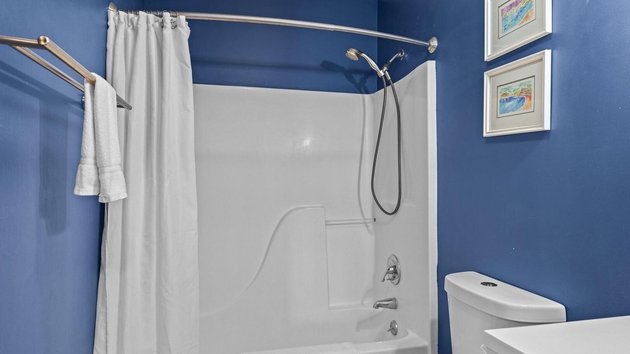 Photo of Bathroom in Harkers Island