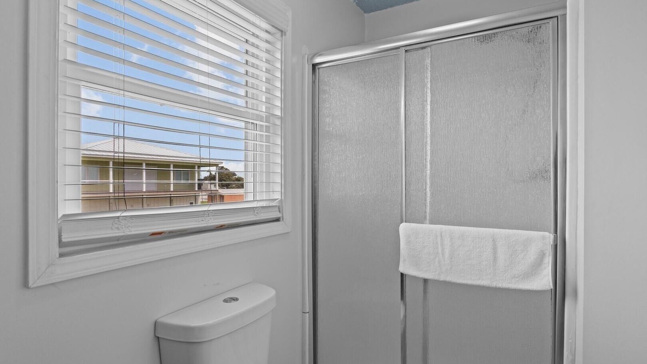 Photo of Bathroom in Harkers Island