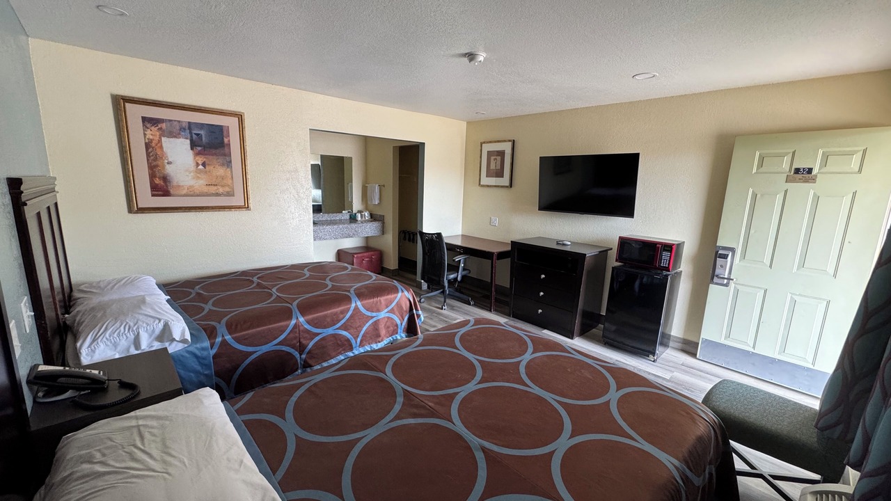 Photo of Bedroom in Ada