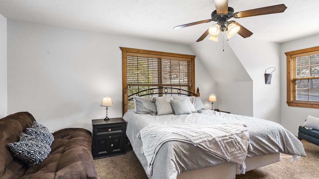 Photo of Bedroom in Branson West