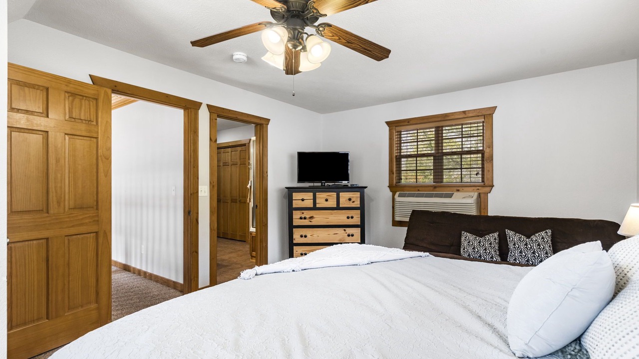 Photo of Livingroom in Branson West