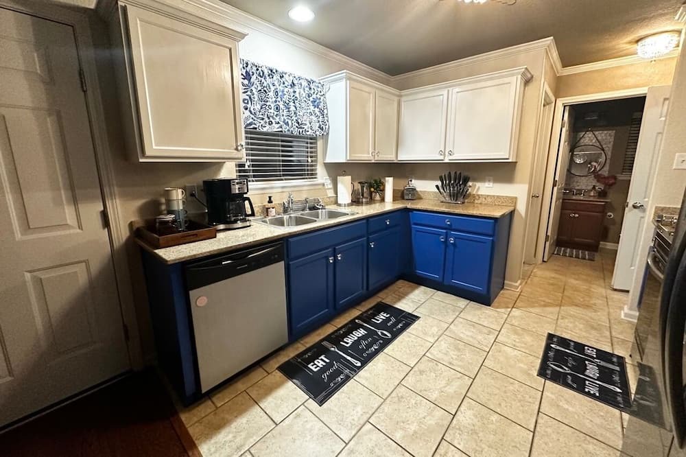 Photo of Kitchen in Alexander