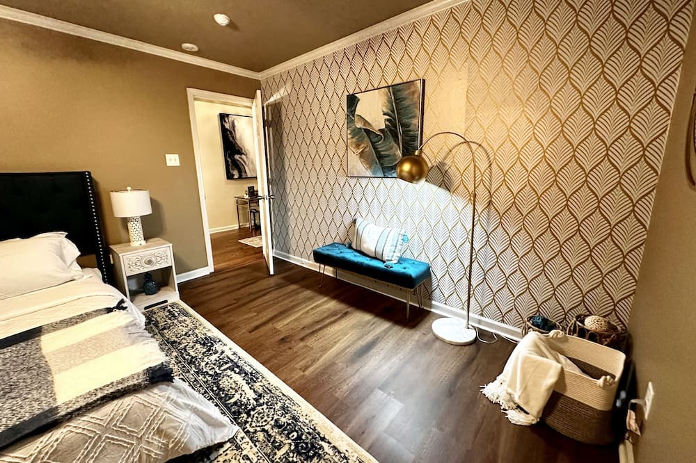 Photo of Bedroom in Alexander