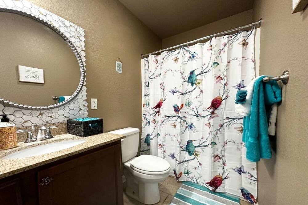 Photo of Bathroom in Alexander