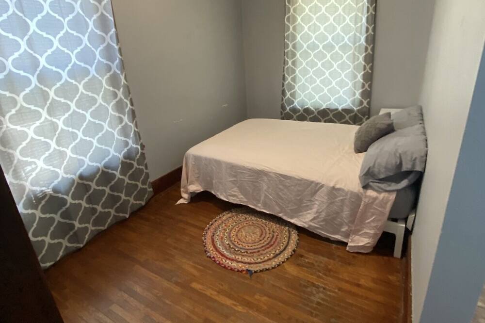 Photo of Bedroom in Atchison