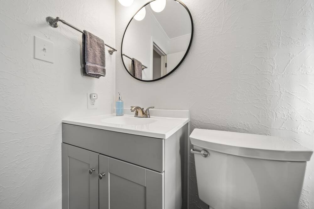 Photo of Bathroom in Turner Park