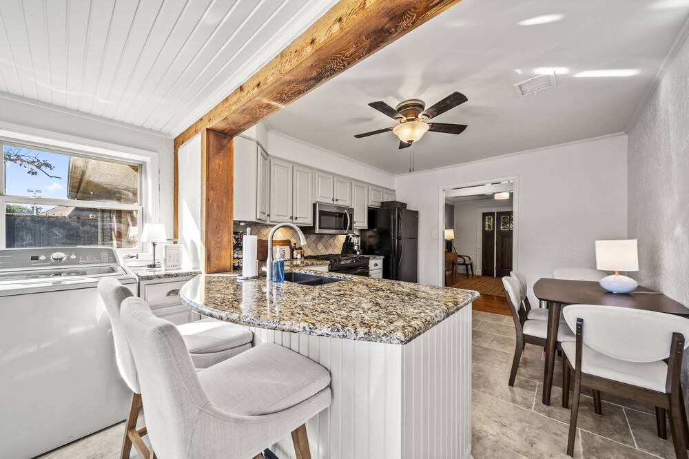 Photo of Kitchen in Turner Park