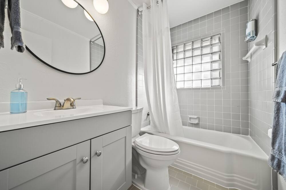 Photo of Bathroom in Turner Park