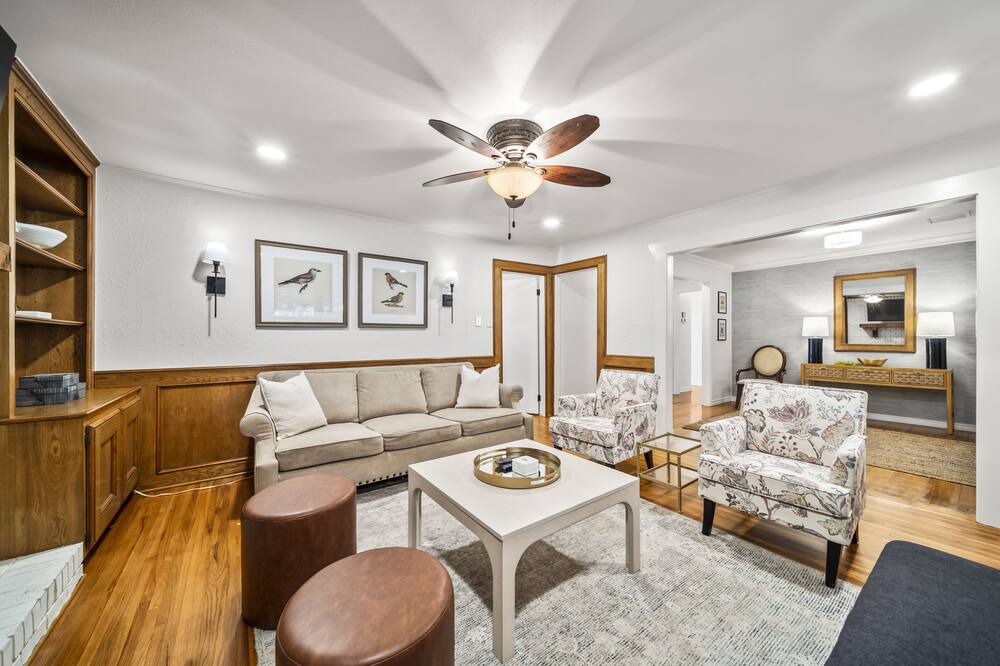 Photo of Livingroom in Turner Park