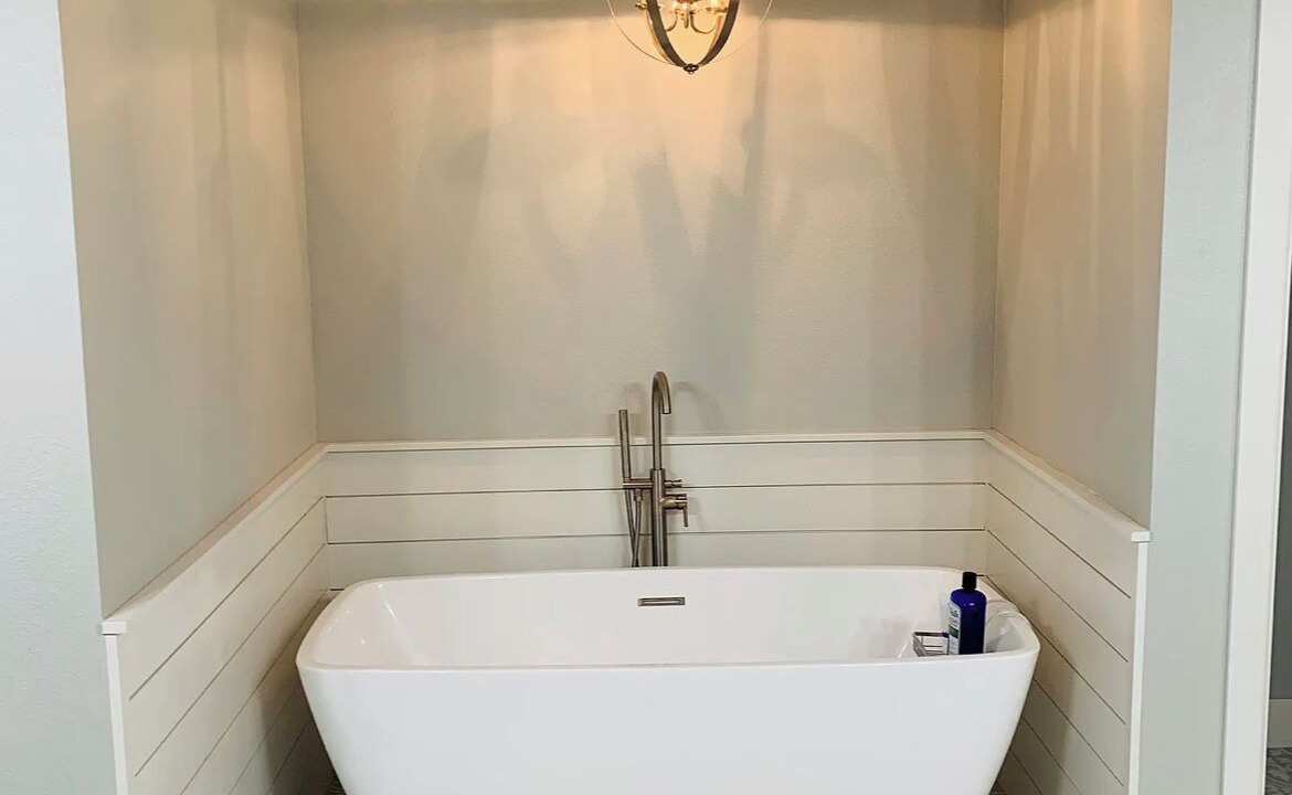 Photo of Bathroom in Pryor