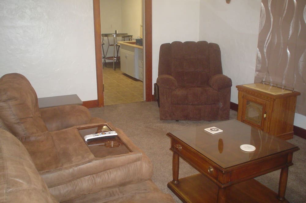 Photo of Livingroom in Jetmore