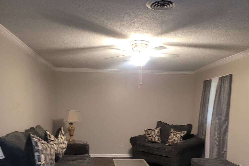 Photo of Livingroom in Little Rock